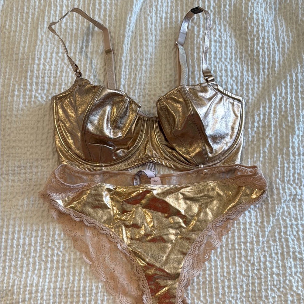 Victoria’s Secret Gold Metallic Lace Trim Lingerie Set NWT